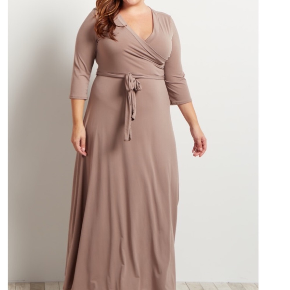 Final sale✨BNWT pinkblush maxi dress